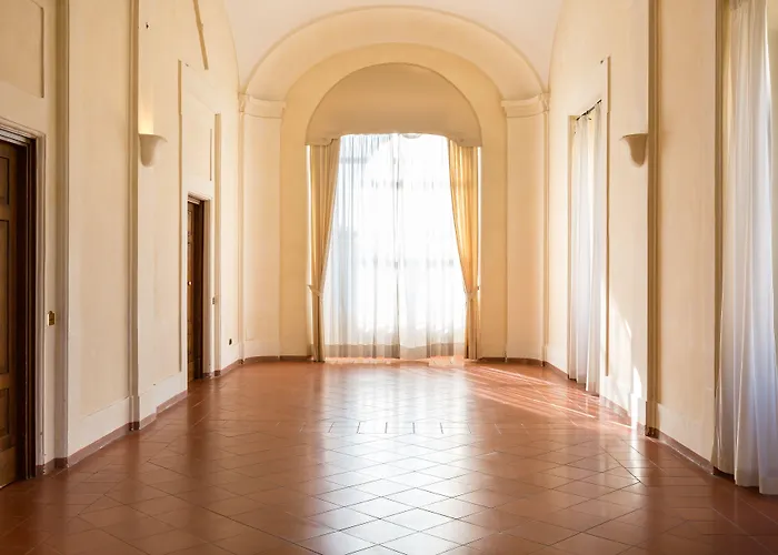 Domus Sessoriana Bed & Breakfast 4*