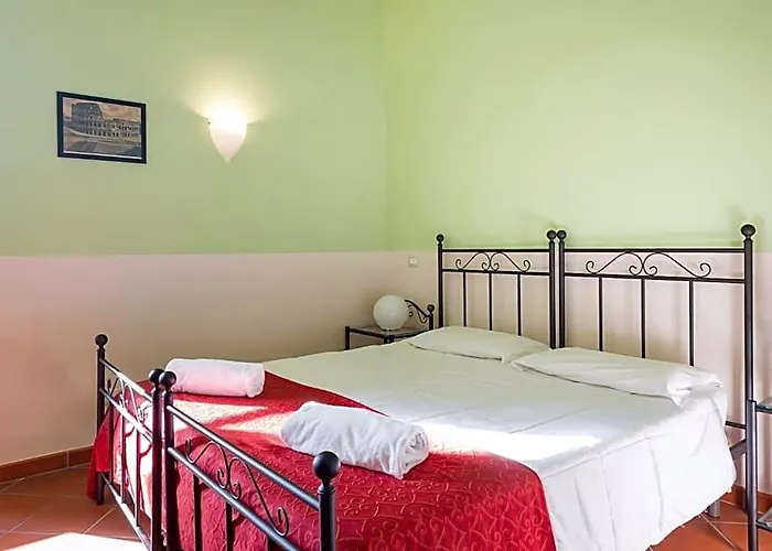 Domus Sessoriana Bed and breakfast