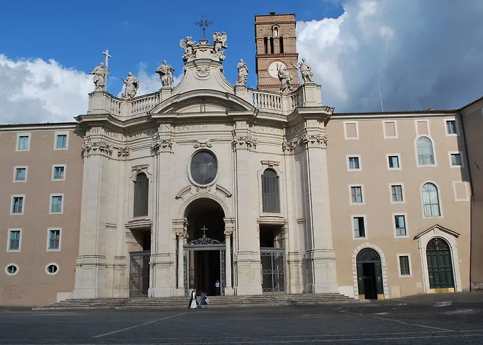 Bed and breakfast Domus Sessoriana 4*